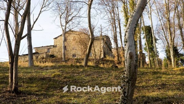 casa indipendente in vendita a Borzonasca