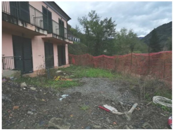 appartamento in vendita a Borzonasca