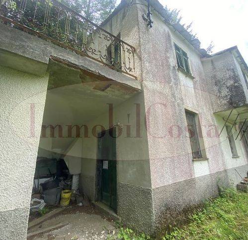 casa semindipendente in vendita a Borzonasca in zona Giaiette