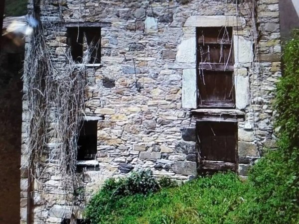 casa indipendente in vendita a Borzonasca