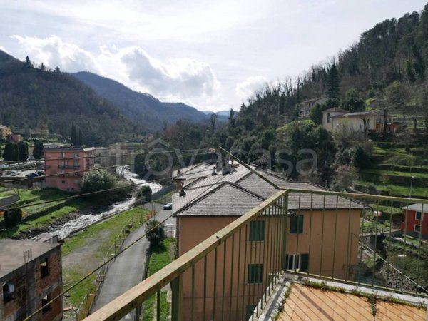 appartamento in vendita a Borzonasca