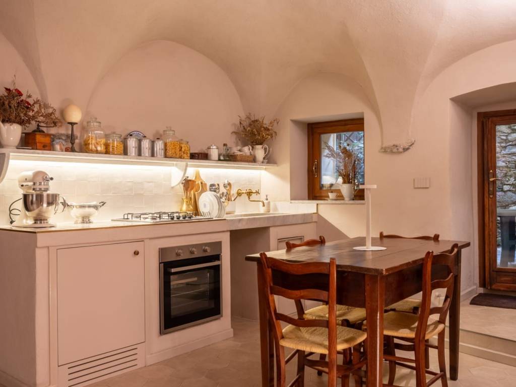 appartamento in vendita a Borzonasca