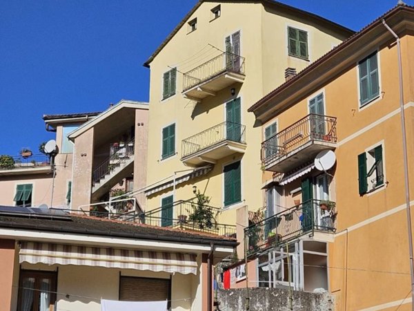 appartamento in vendita a Borzonasca