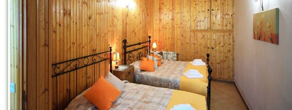 appartamento in vendita a Borzonasca in zona Giaiette