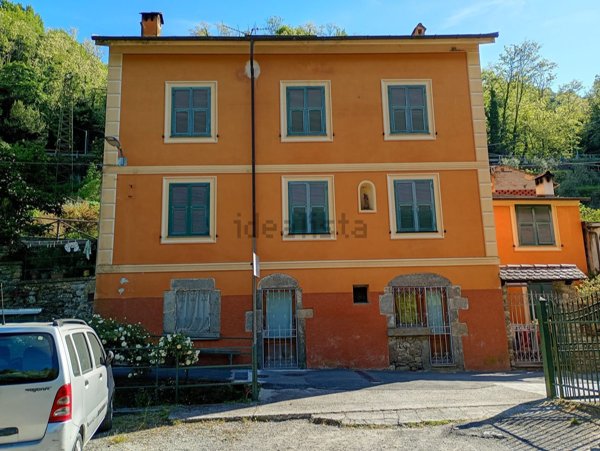 appartamento in vendita a Borzonasca