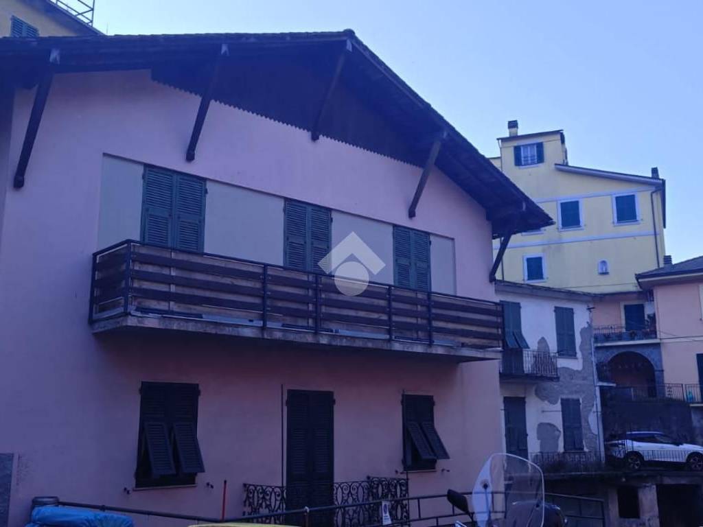 appartamento in vendita a Borzonasca