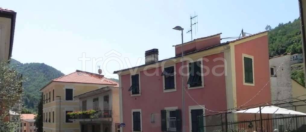appartamento in vendita a Borzonasca