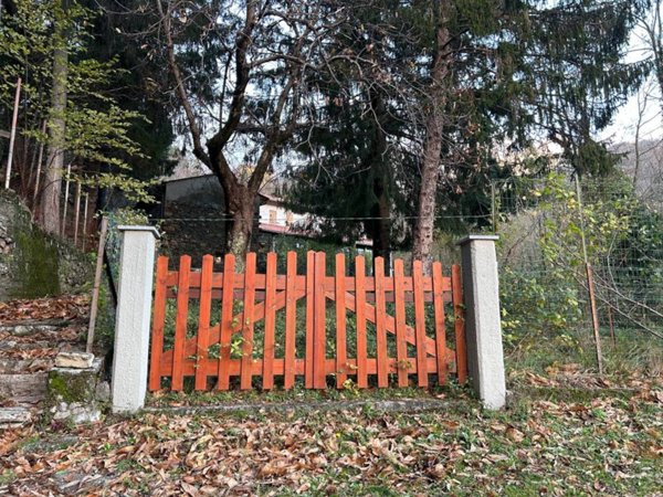casa indipendente in vendita a Borzonasca in zona Temossi
