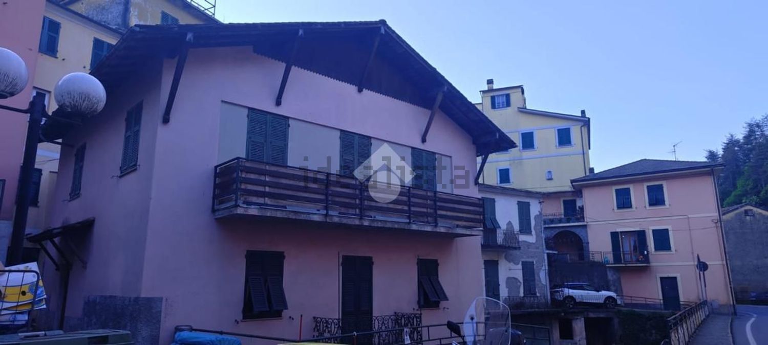 appartamento in vendita a Borzonasca