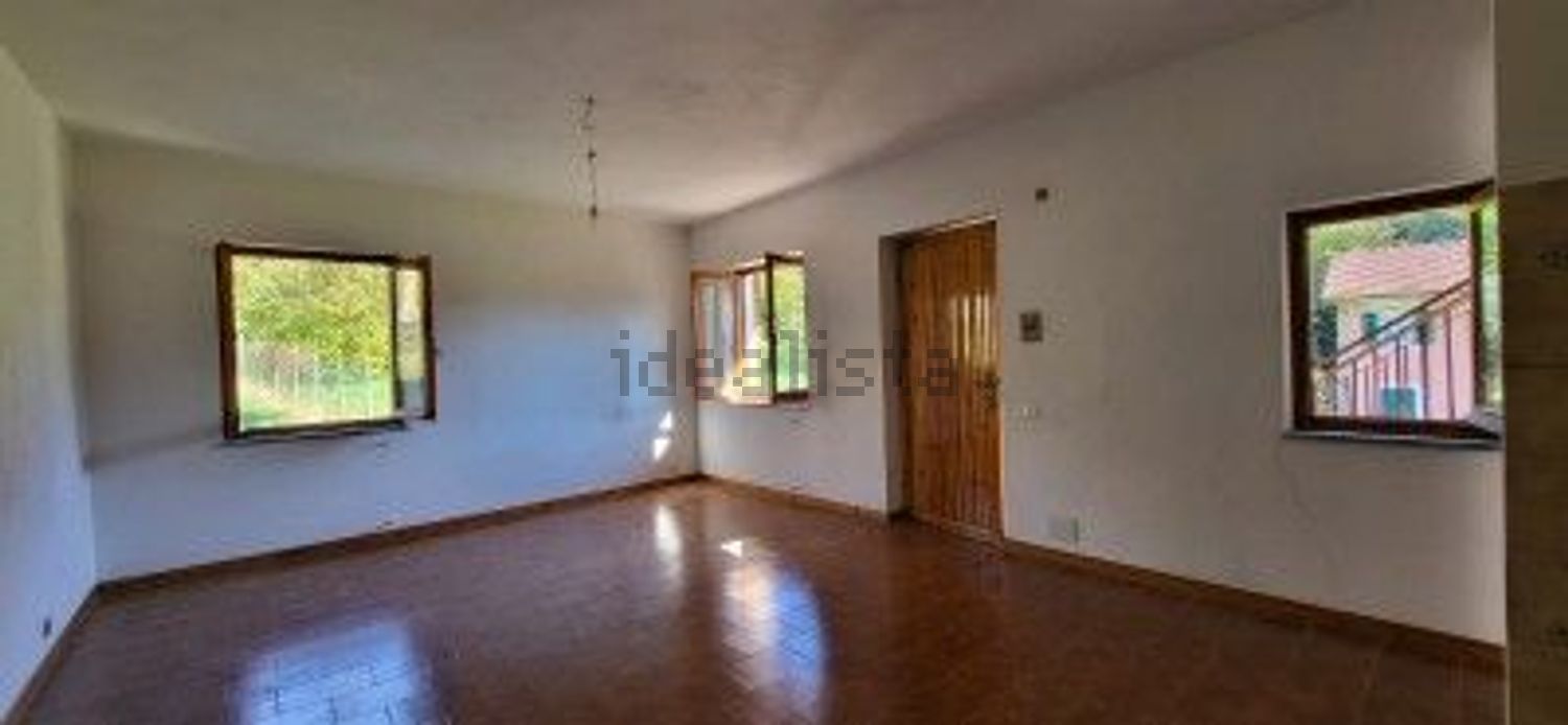 appartamento in vendita a Borzonasca