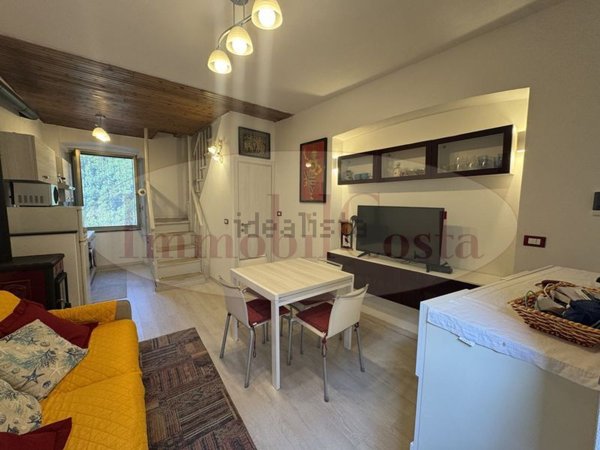 casa indipendente in vendita a Borzonasca in zona Brizzolara