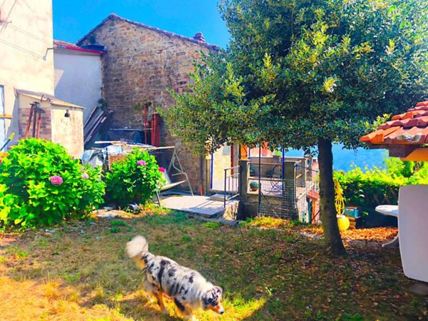 casa indipendente in vendita a Borzonasca in zona Bertigaro