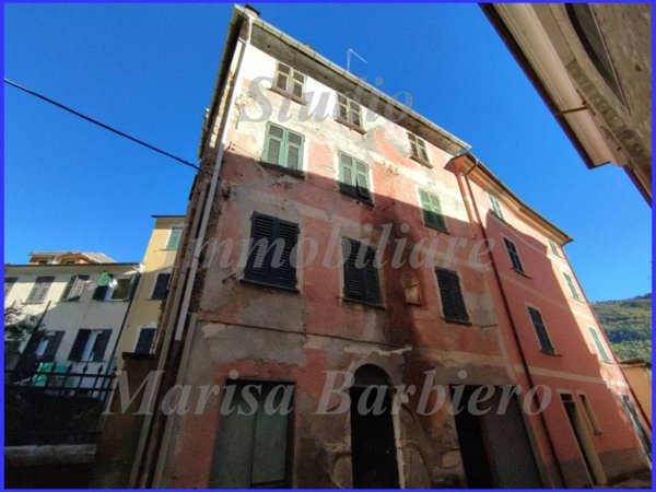 casa indipendente in vendita a Borzonasca in zona Sopralacroce