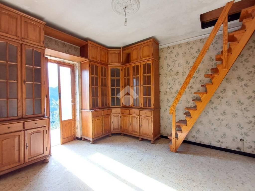 appartamento in vendita a Busalla in zona Bastia