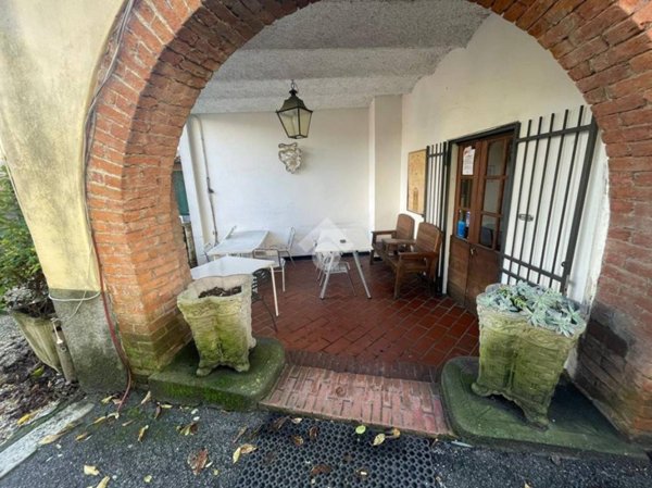 negozio in vendita a Busalla