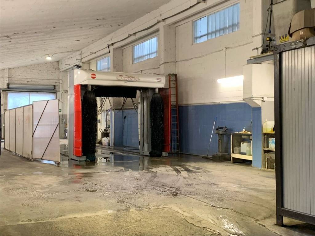 negozio in vendita a Busalla in zona Sarissola