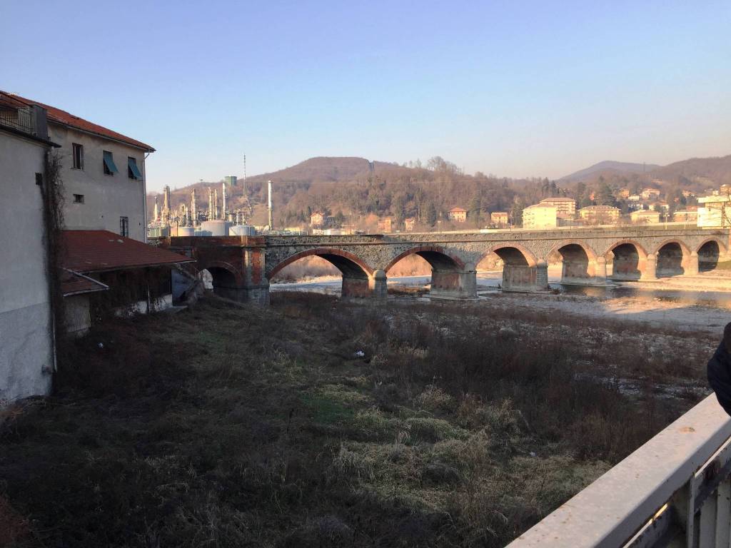 negozio in vendita a Busalla