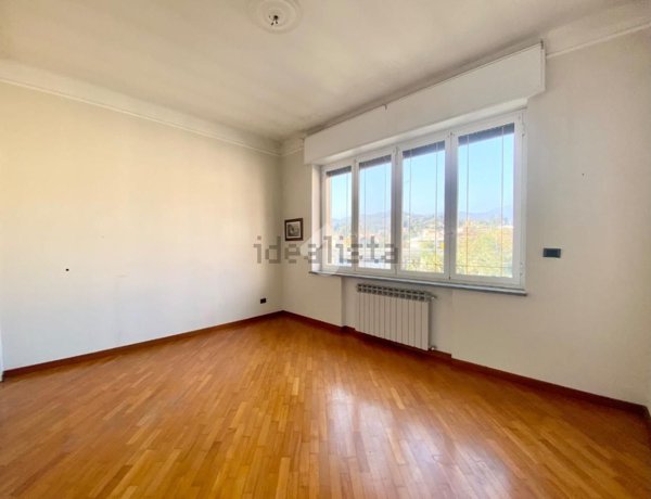 appartamento in vendita a Busalla in zona Sarissola