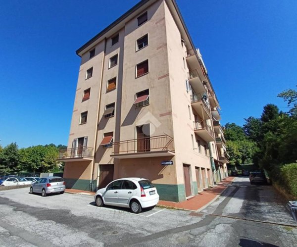 quadrivano in vendita a Busalla in zona Sarissola