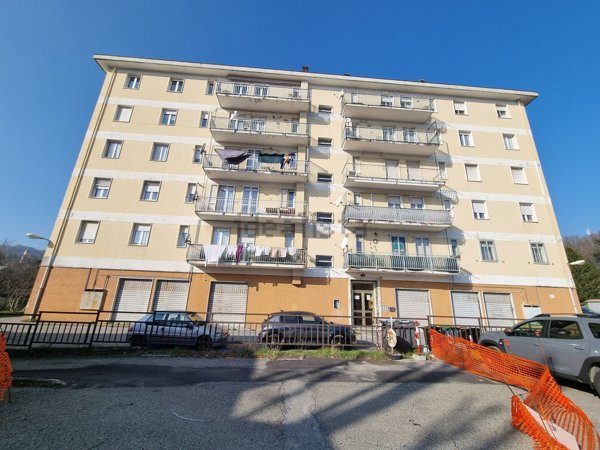 appartamento in vendita a Busalla in zona Sarissola