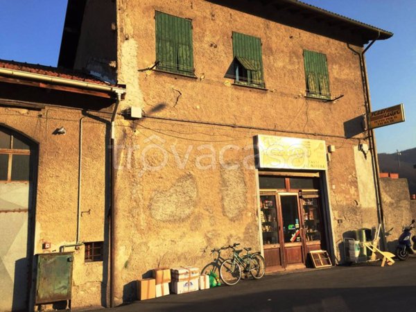 negozio in vendita a Busalla