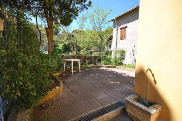 appartamento in vendita a Busalla in zona Semino