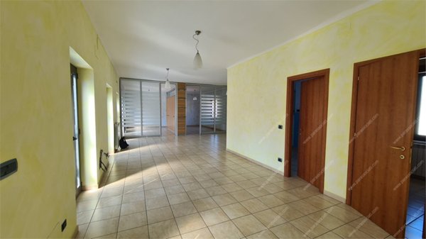 ufficio in vendita a Busalla