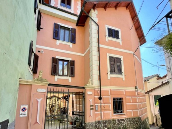 appartamento in vendita a Busalla in zona Sarissola