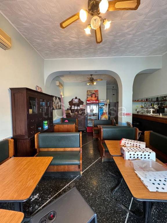 negozio in vendita a Busalla in zona Sarissola