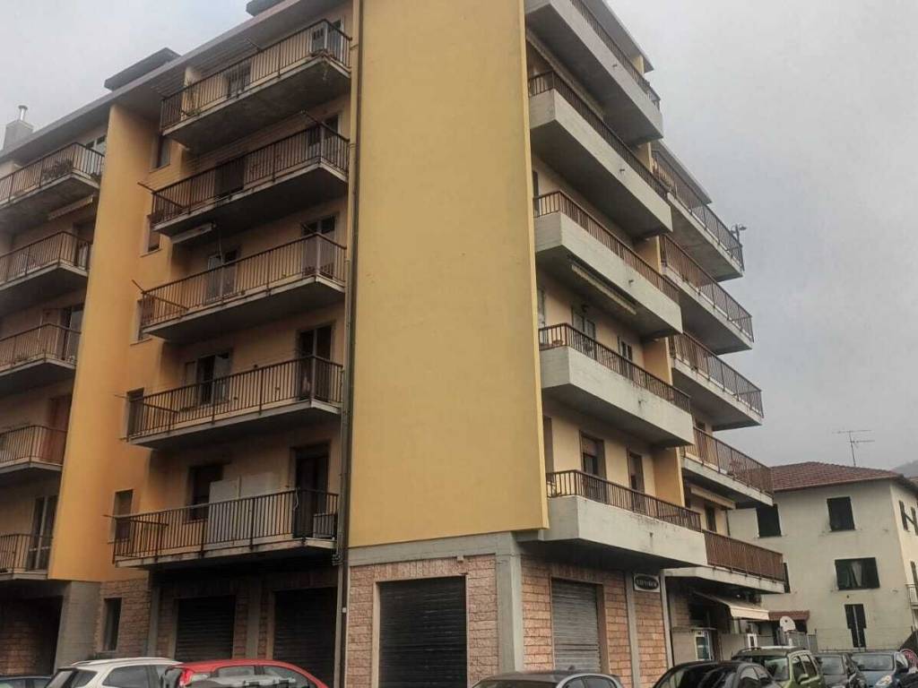 appartamento in vendita a Busalla in zona Sarissola