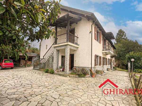 casa indipendente in vendita a Busalla