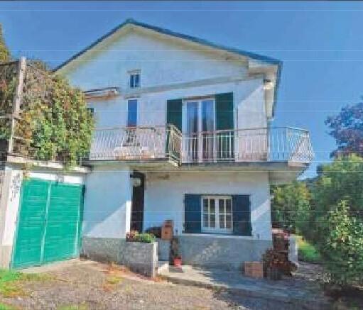 appartamento in vendita a Busalla in zona Sarissola