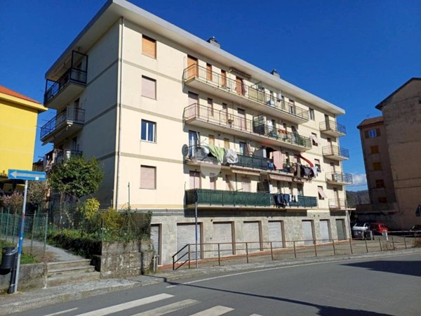 appartamento in vendita a Busalla in zona Sarissola