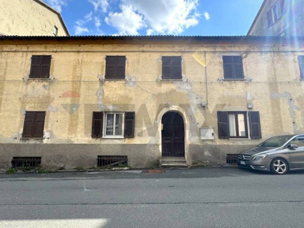 appartamento in vendita a Busalla in zona Sarissola