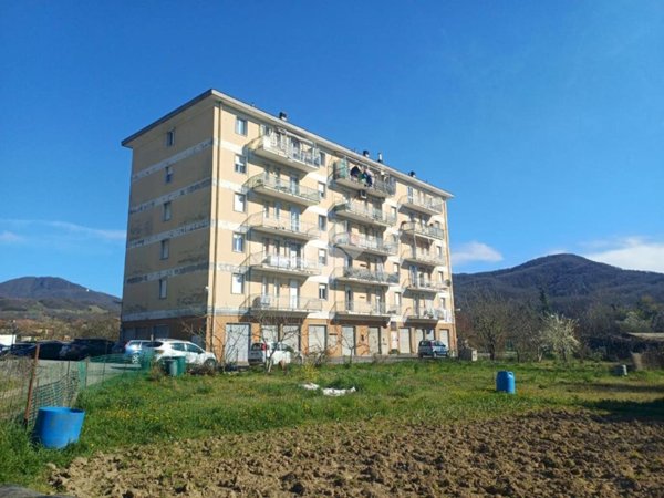 appartamento in vendita a Busalla in zona Sarissola