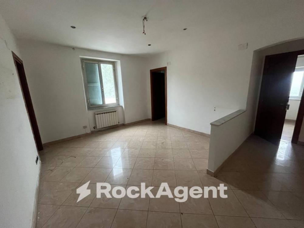 appartamento in vendita a Busalla