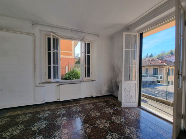 casa indipendente in vendita a Busalla