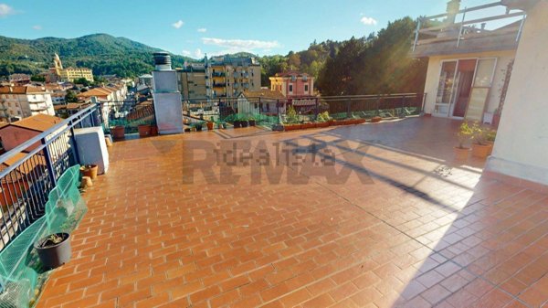 appartamento in vendita a Busalla in zona Sarissola