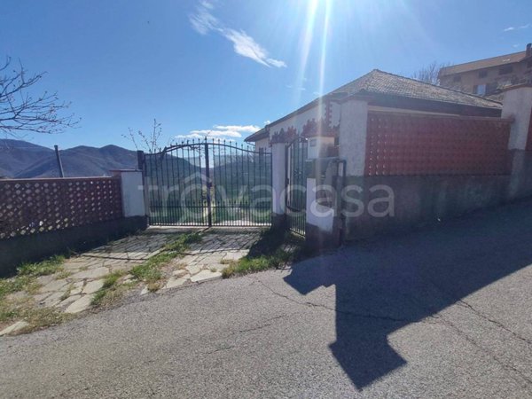 casa indipendente in vendita a Busalla in zona Semino