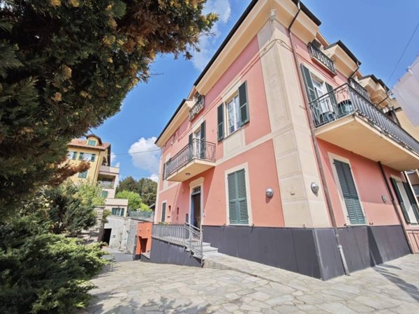 casa indipendente in vendita a Busalla