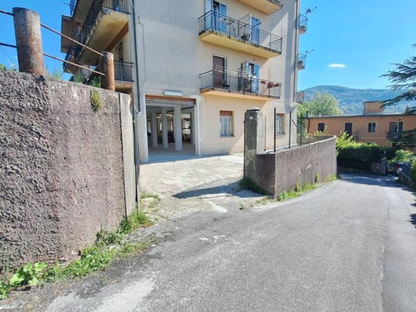 negozio in vendita a Busalla