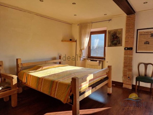 casa indipendente in vendita a Busalla in zona Camarza