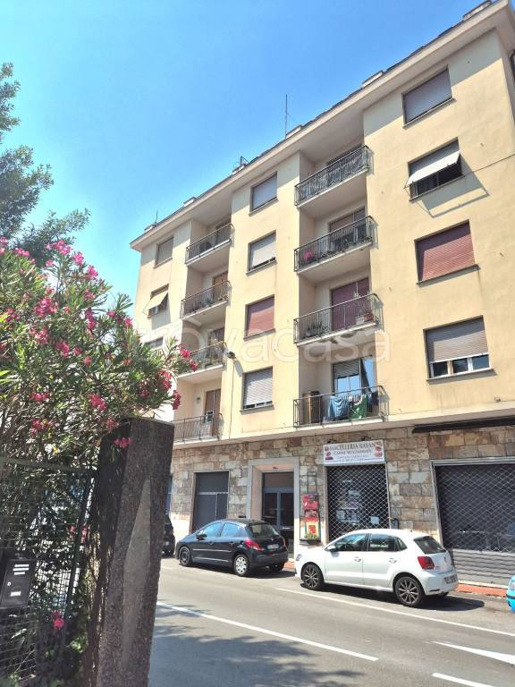 appartamento in vendita a Busalla in zona Sarissola