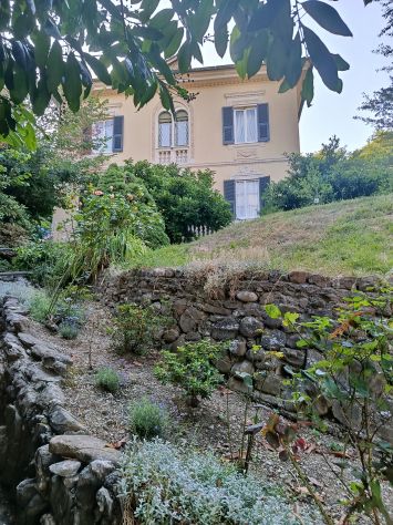 casa indipendente in vendita a Busalla