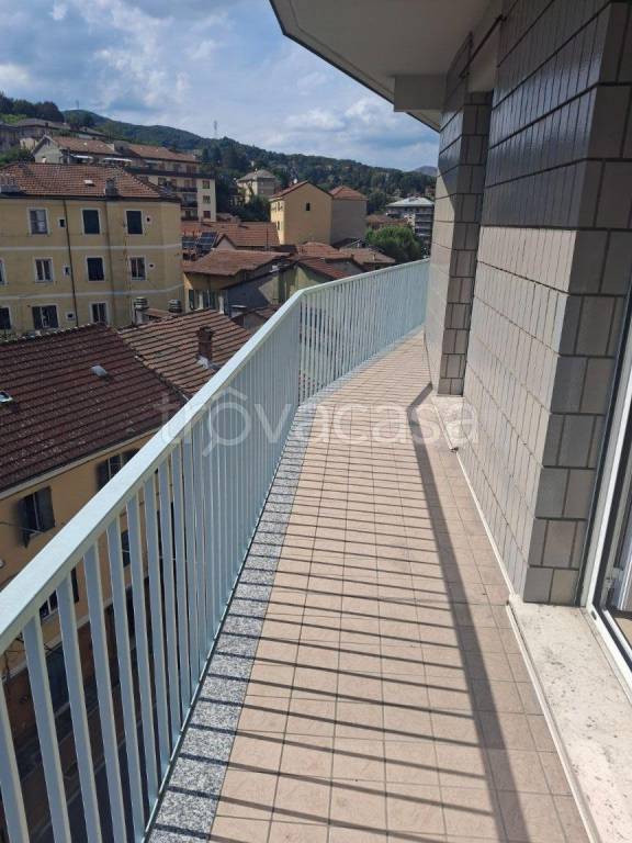 appartamento in vendita a Busalla in zona Sarissola
