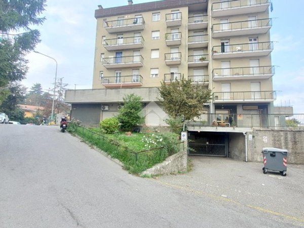 box auto in vendita a Busalla in zona Sarissola