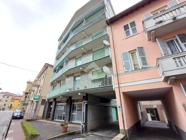 box auto in vendita a Busalla in zona Sarissola
