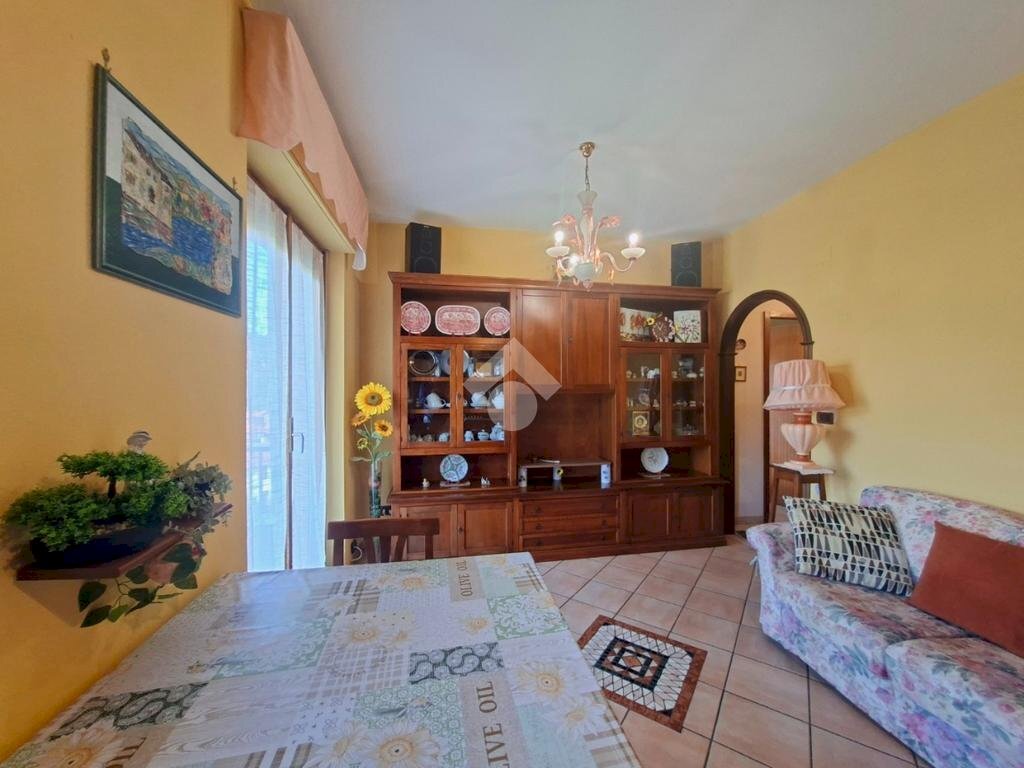 appartamento in vendita a Busalla in zona Sarissola