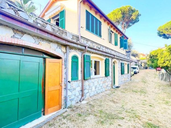 casa indipendente in vendita a Camogli