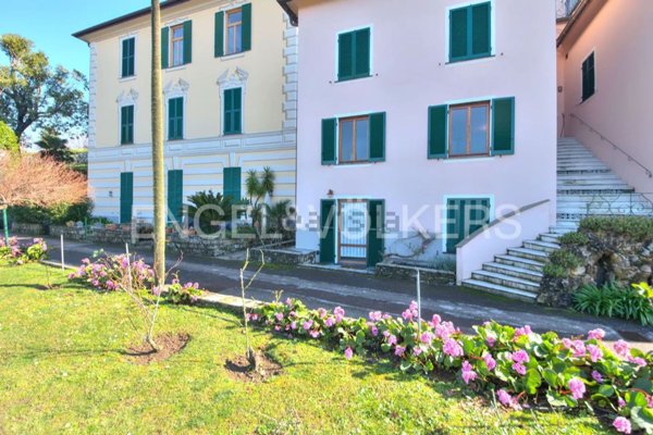 appartamento in vendita a Camogli in zona Ruta